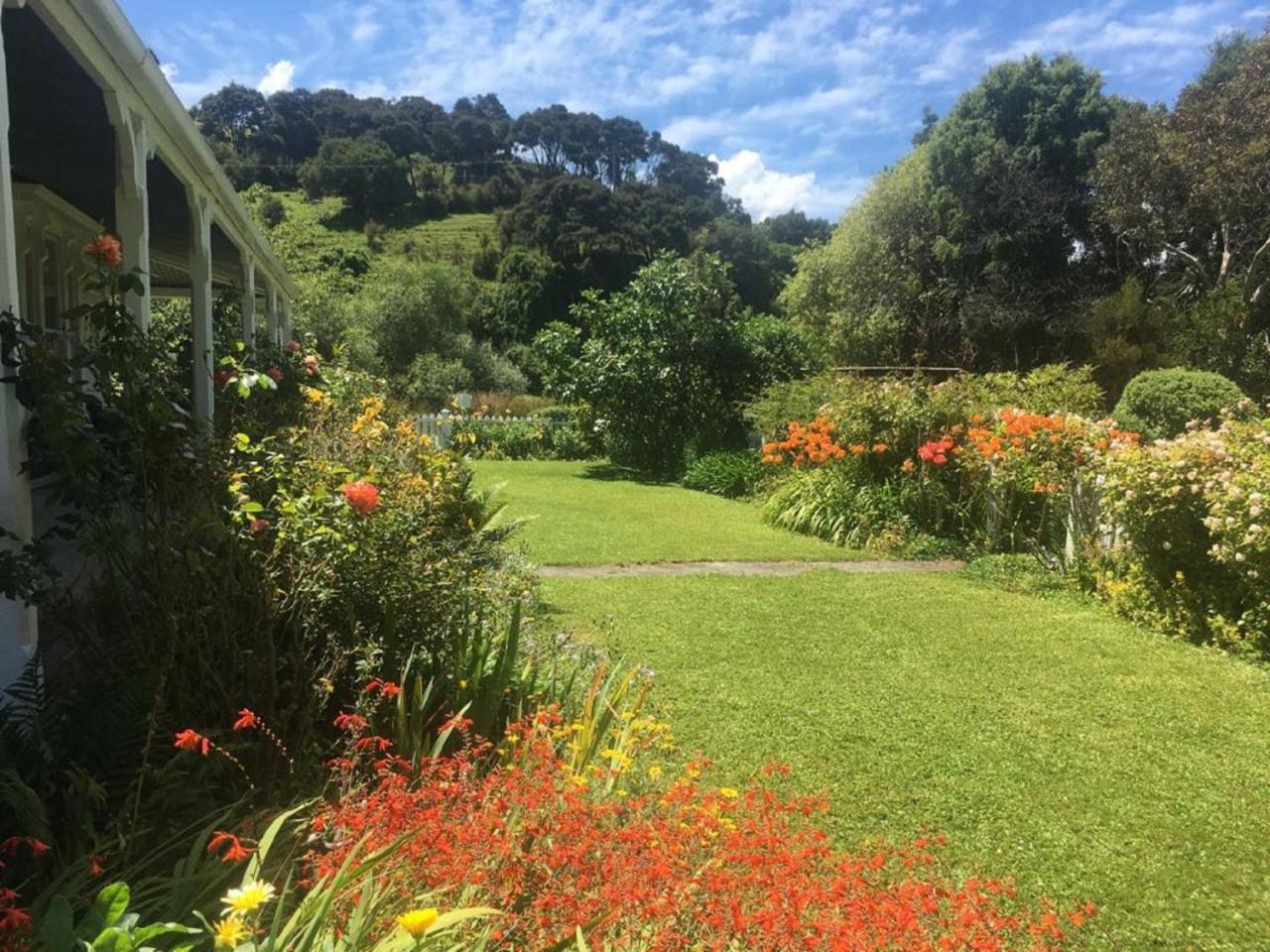 Halfmoon Cottage Akaroa Kültér fotó