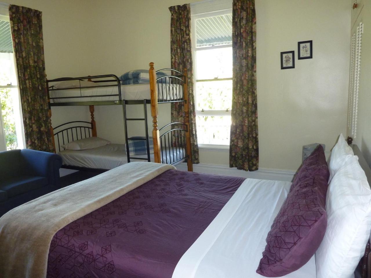 Halfmoon Cottage Akaroa Kültér fotó